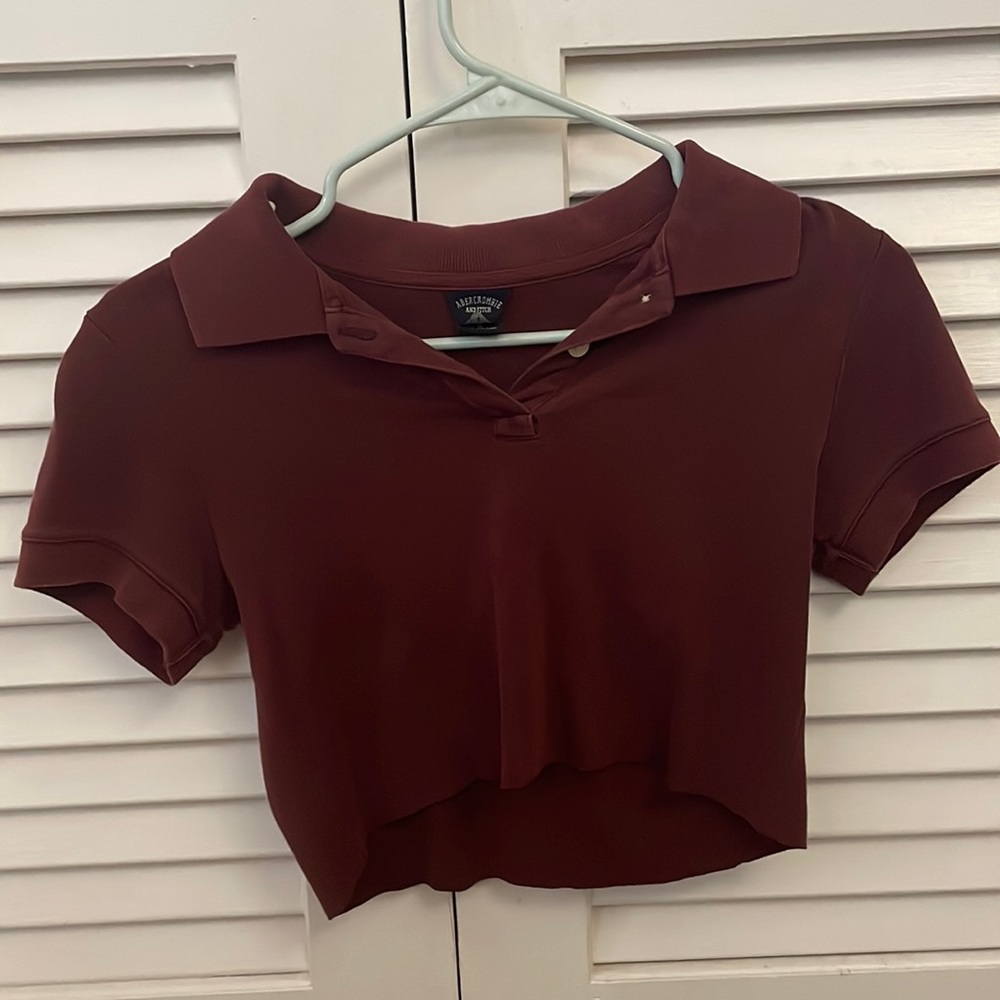 Small, maroon, abercrombie collared tshirt